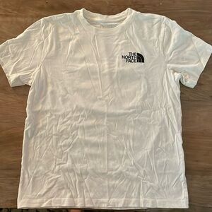 Women’s North Face tshirt Medium